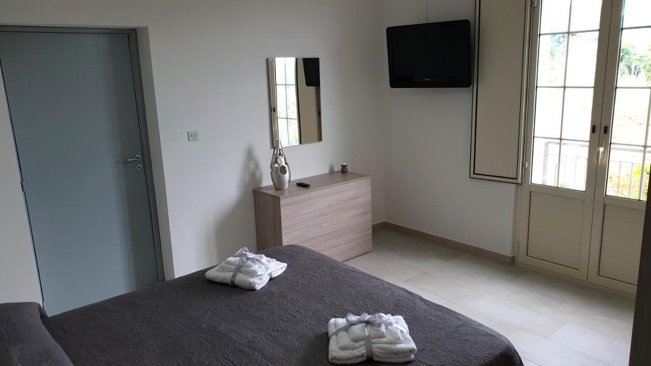 Carla'S House - Relax A Scalea Tra Mare E Monti Apartment ภายนอก รูปภาพ